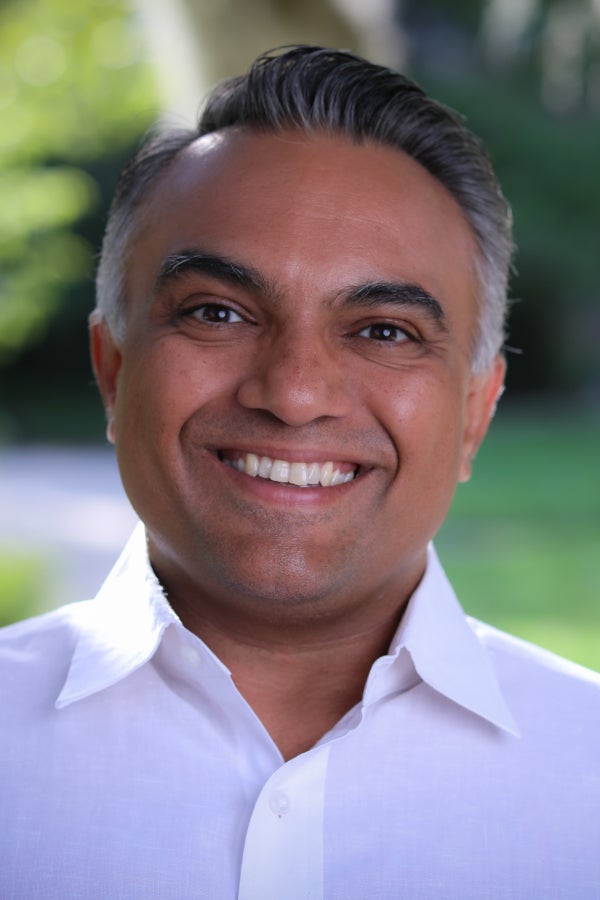 Jayur Headshot