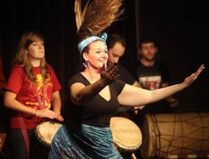 400(w)x500(h, preferred ratio 4:5