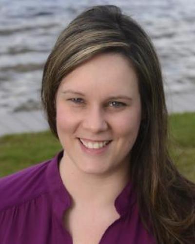 Photo of Nikki Dickens